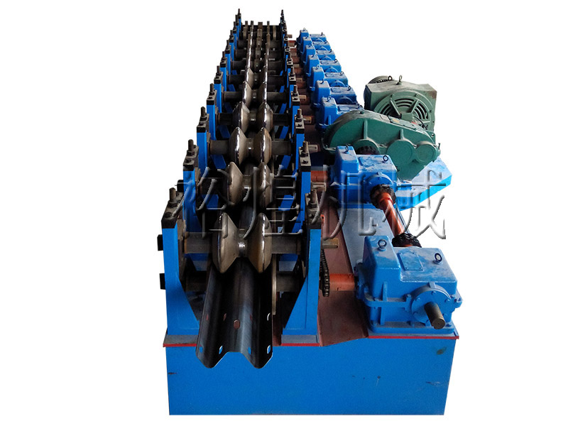 高速護欄板設備 高速護欄板設備